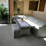 Smokvica بيت ضيافة 4*