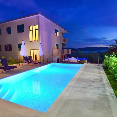 Smokvica ゲストハウス 4*